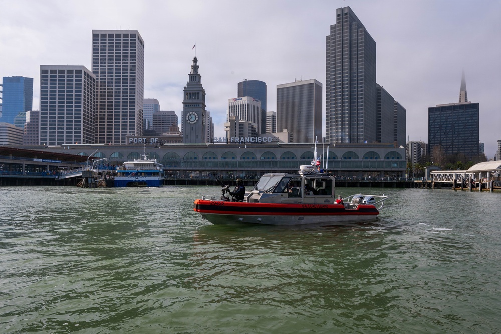 MSST San Francisco conduct security escorts in San Francisco Bay