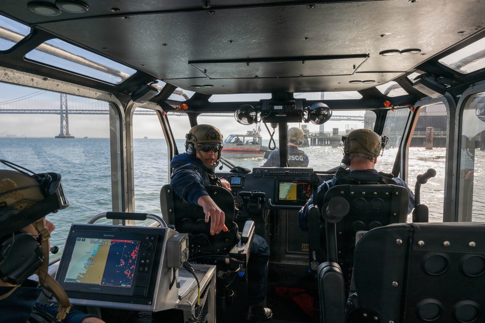 MSST San Francisco conduct security escorts in San Francisco Bay