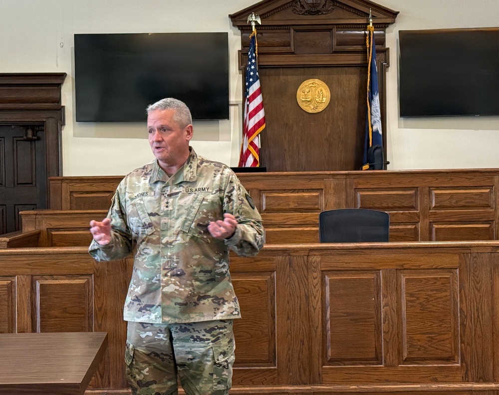 Lexington magistrates honored for supporting national guardsman