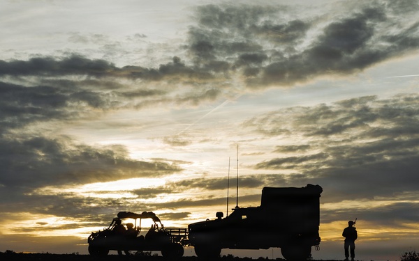 V37 Marines execute company attacks at Range 400