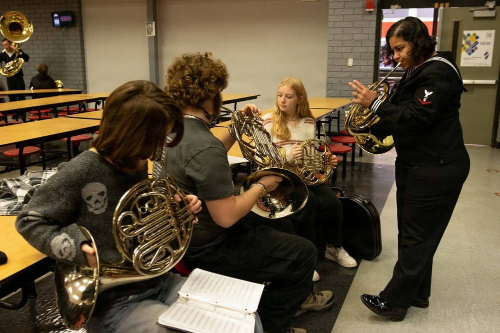 Navy Band Southeast's Brass Band and Woodwind Quintet perform at Middleburg High School