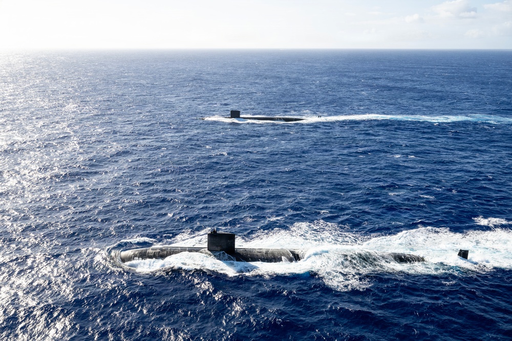 USS Asheville (SSN 758) and USS Annapolis (SSN 760) conduct photo exercise (PHOTOEX)