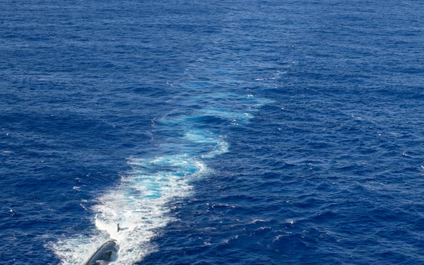 USS Asheville (SSN 758) and USS Annapolis (SSN 760) conduct photo exercise (PHOTOEX)