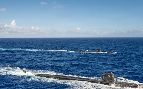 USS Asheville (SSN 758) and USS Annapolis (SSN 760) conduct photo exercise (PHOTOEX)
