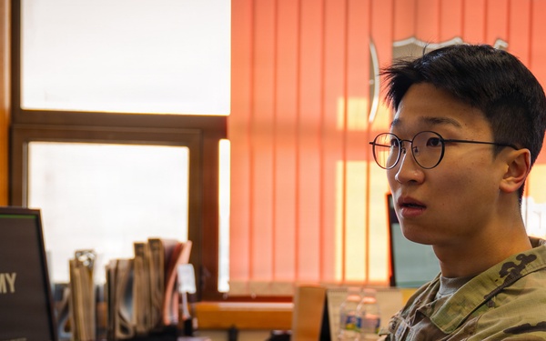 A Day in the Life: Financial Management Technician (36B)