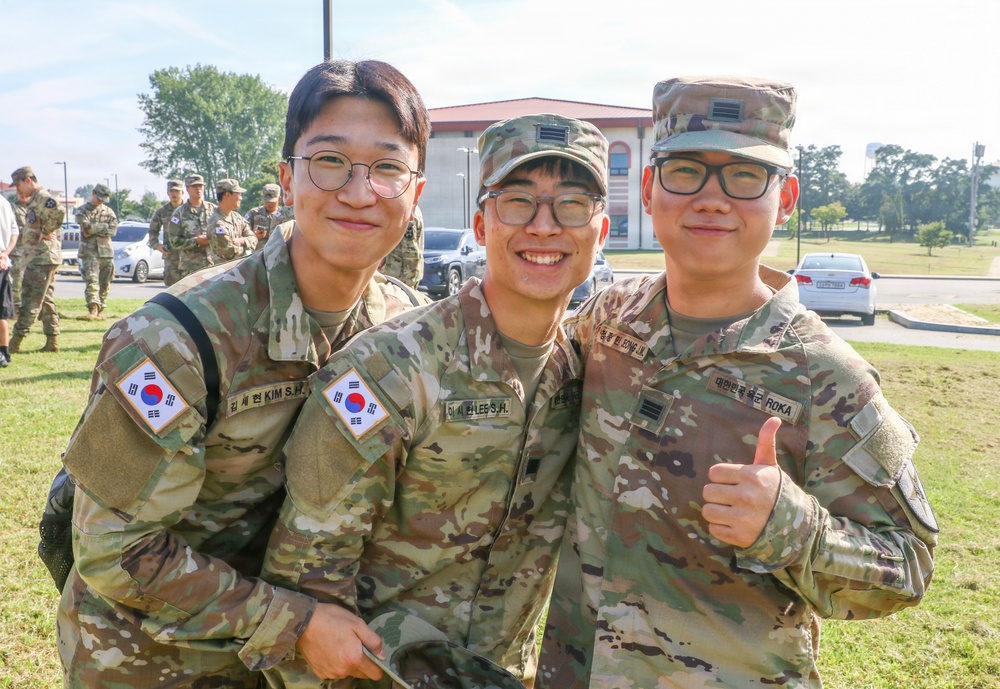 A Day in the Life: Financial Management Technician (36B)