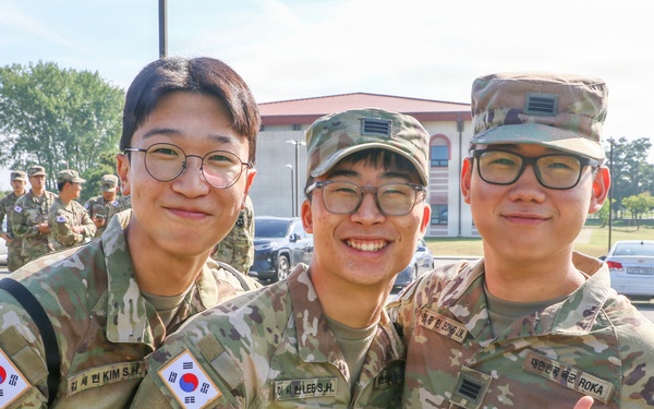 A Day in the Life: Financial Management Technician (36B)