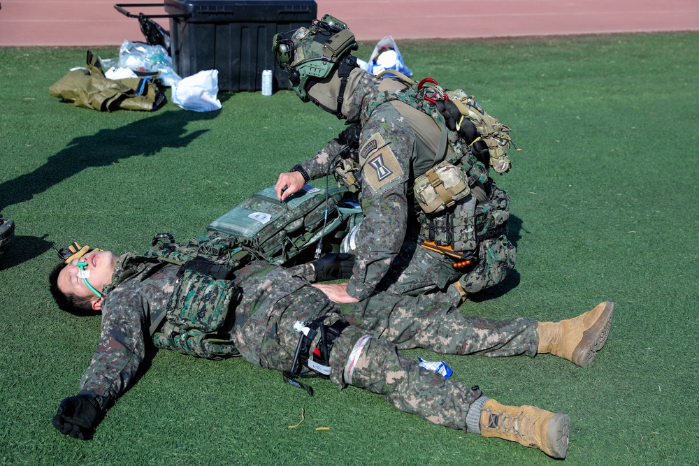 2ID Divarty conducts Tactical Combat Casualty Care Training