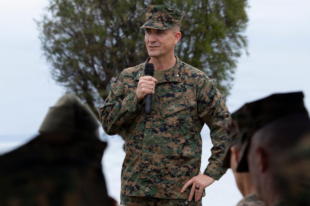 3rd Marine Expeditionary Brigade Conducts Change of Command