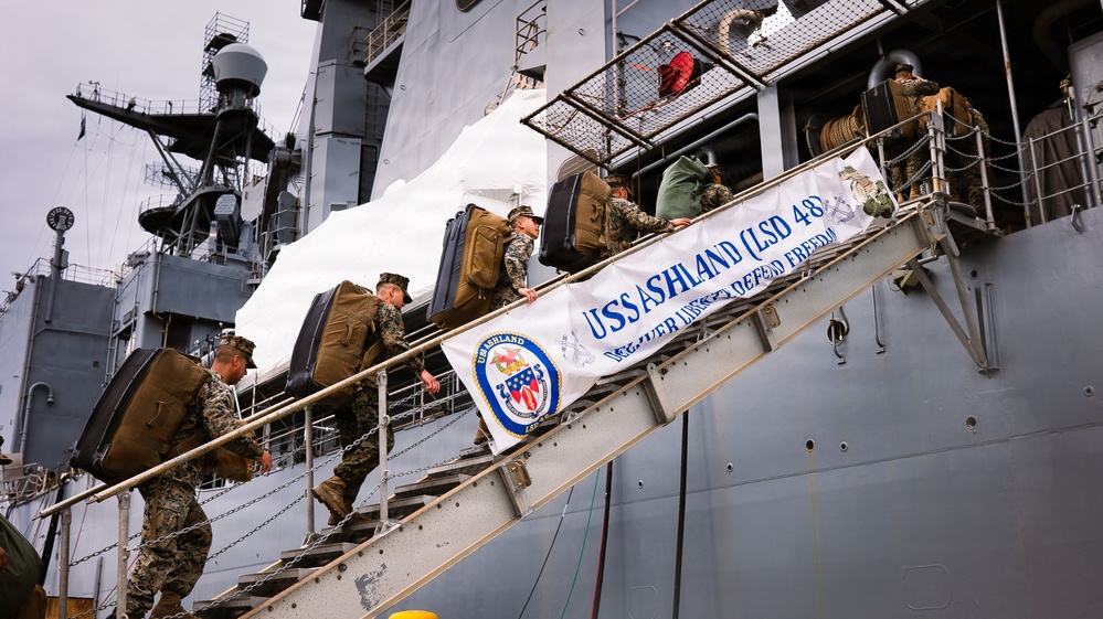 Task Force Ashland Marines, Sailors Embark USS Ashland
