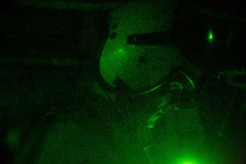 HMH-465 and 821st CRG conduct NSI training