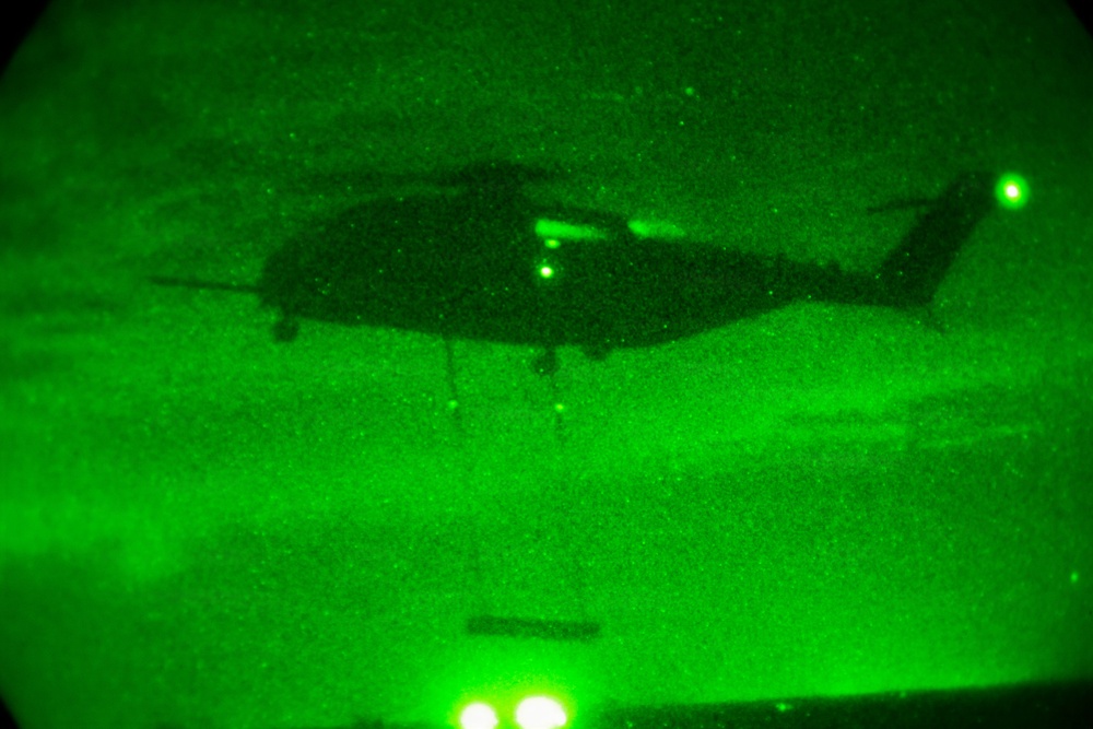 HMH-465 and 821st CRG conduct NSI training