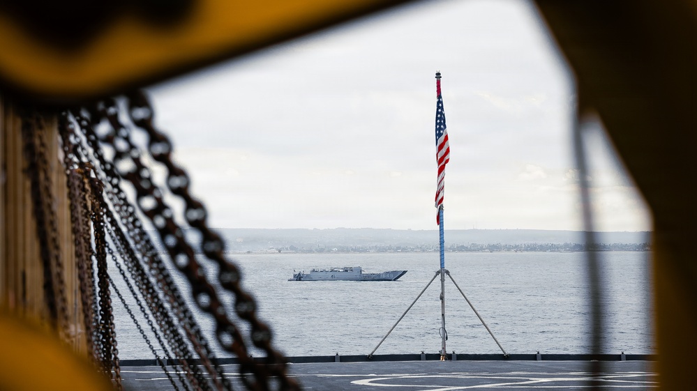 USS Ashland Sailors Certify Well Deck Operations Capability