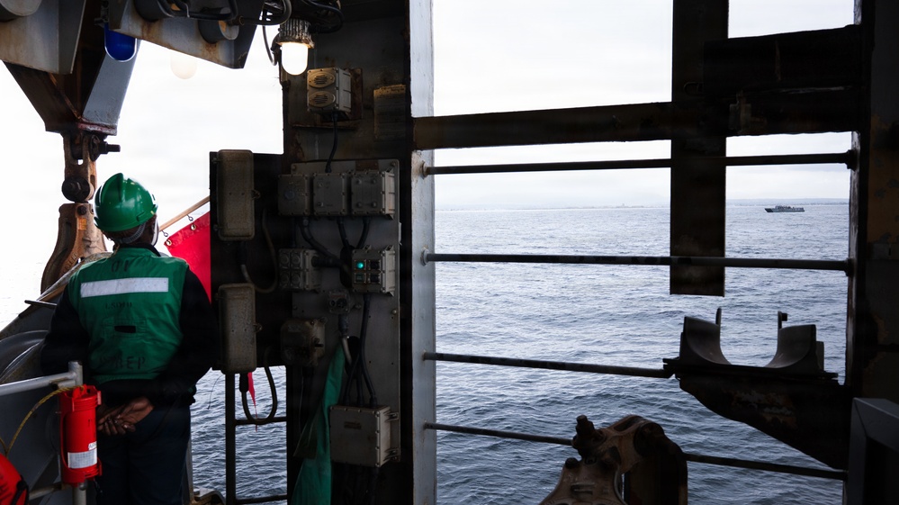 USS Ashland Sailors Certify Well Deck Operations Capability