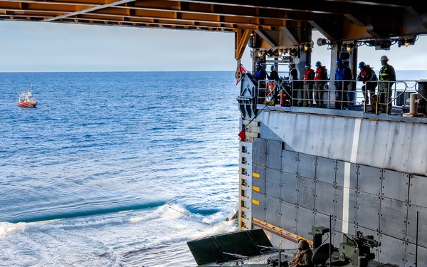 3d AA Bn. Marines Conduct ACV Well Deck Operations Aboard USS Ashland