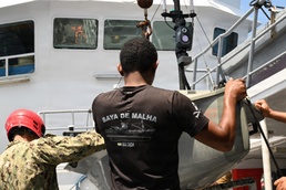 CTF 66 Successfully Launches Lightfish USV Off Partner Vessel