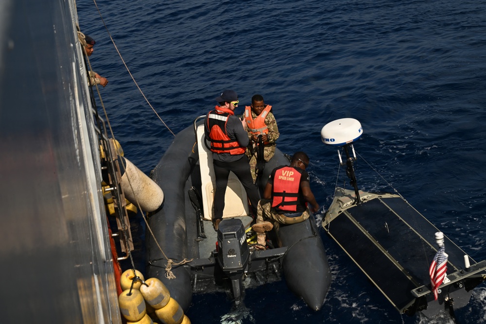 CTF 66 Successfully Launches Lightfish USV Off Partner Vessel