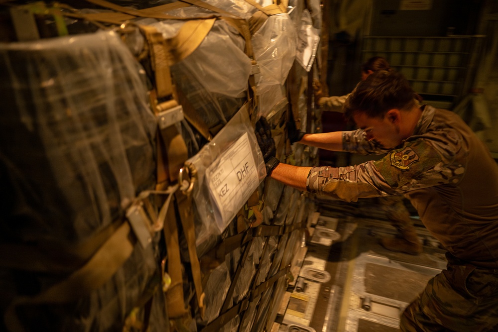 61st Expeditionary Airlift Squadron conducts airlift mission