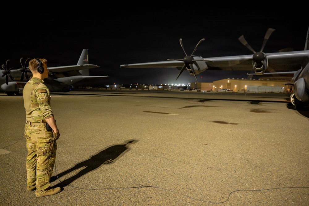 61st Expeditionary Airlift Squadron conducts airlift mission
