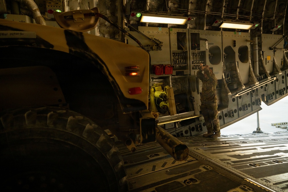 16th Expeditionary Airlift Squadron conducts airlift mission