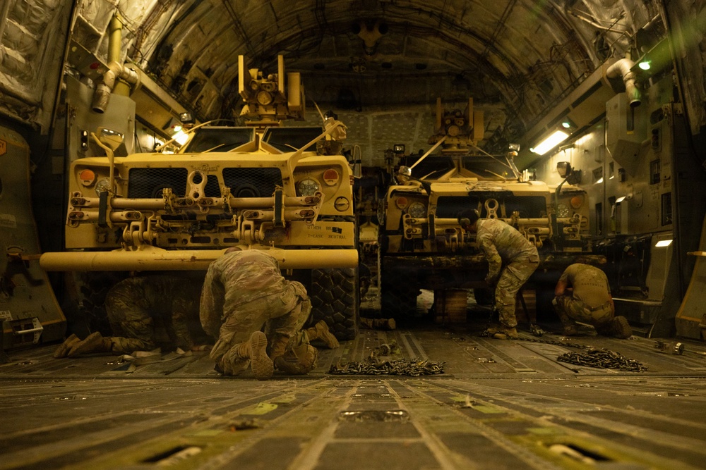 16th Expeditionary Airlift Squadron conducts airlift mission