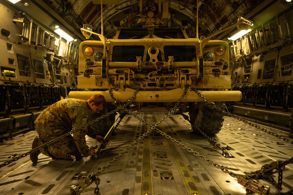 16th Expeditionary Airlift Squadron conducts airlift mission