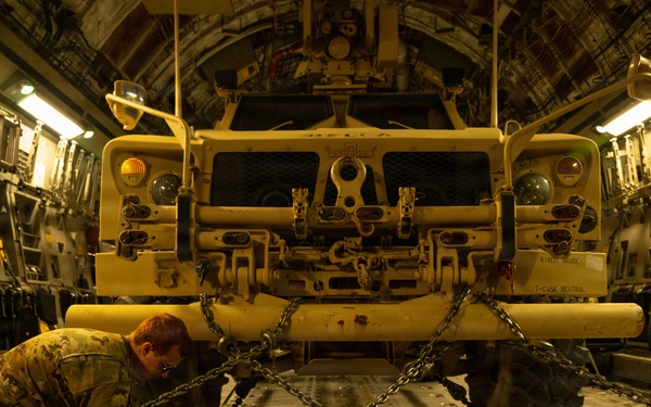 16th Expeditionary Airlift Squadron conducts airlift mission