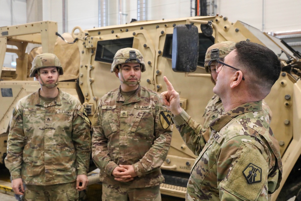 1st Cavalry Division Conducts Crane Course in Lithuania