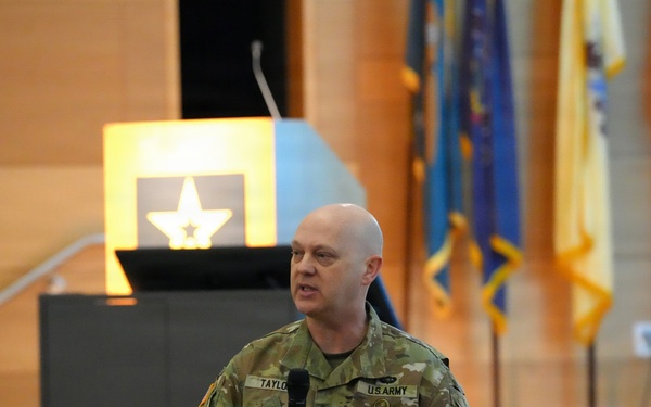‘Bring your core strength’ to rapidly scale NGC2, Army leaders encourage industry at TEM 15