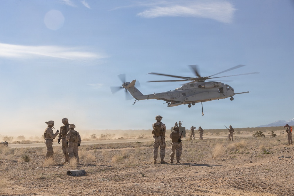 Marines With HMH 461 Participate in an Air Logistics Course