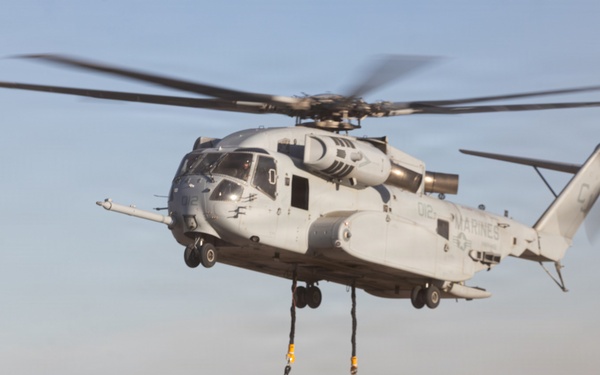 Marines With HMH 461 Participate in an Air Logistics Course