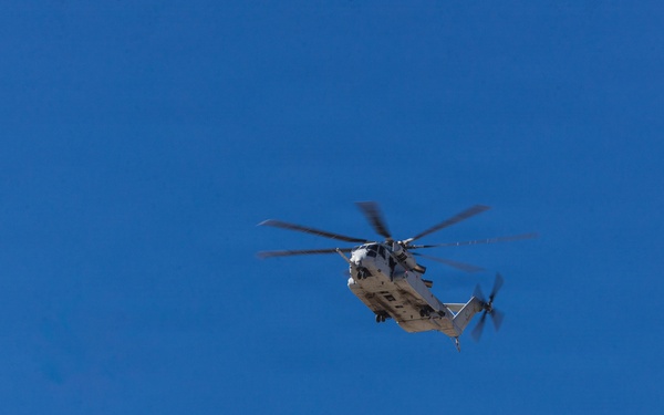 Marines With HMH 461 Participate in an Air Logistics Course