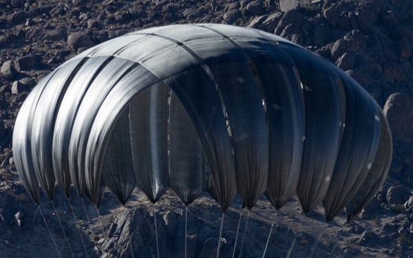 Marines With HMH 461 Participate in an Air Logistics Course