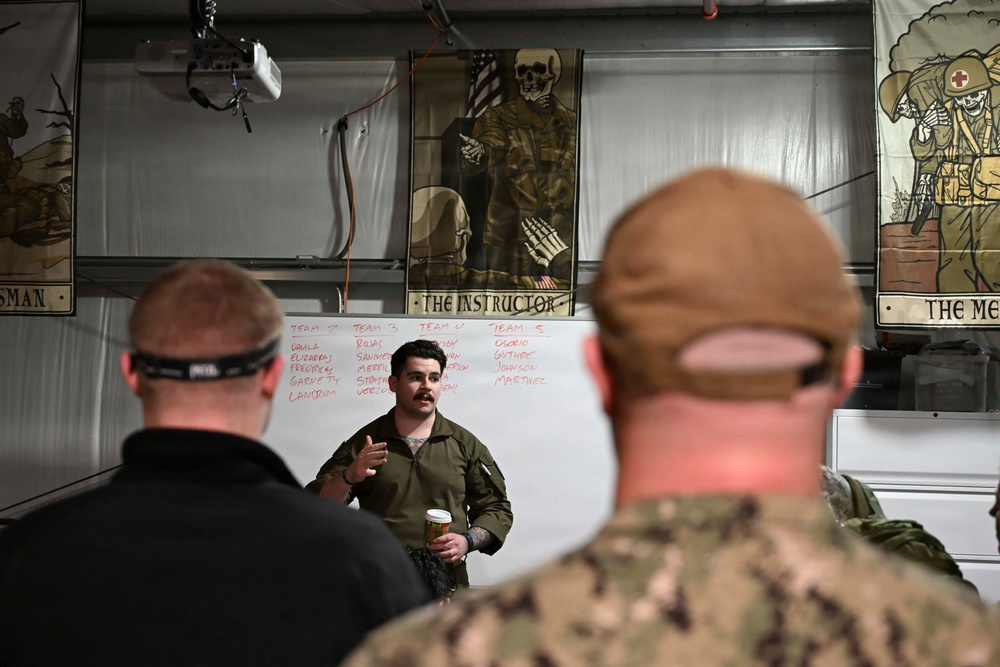 NMRTC Bethesda Tests Sailors’ Expeditionary Medical Readiness During TCCC Training