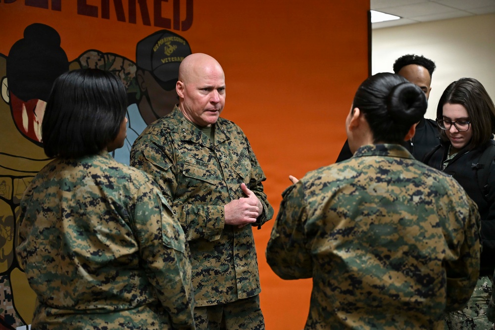 NMRTC Commanding Officer Capt. Klinger meets with Judge Advocate General of the Navy Maj. Gen. Bligh