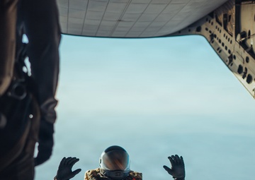 1st Special Forces Group (Airborne) Green Berets execute HALO jumps in Arizona