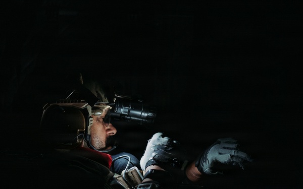 1st Special Forces Group (Airborne) Green Berets execute HALO jumps in Arizona
