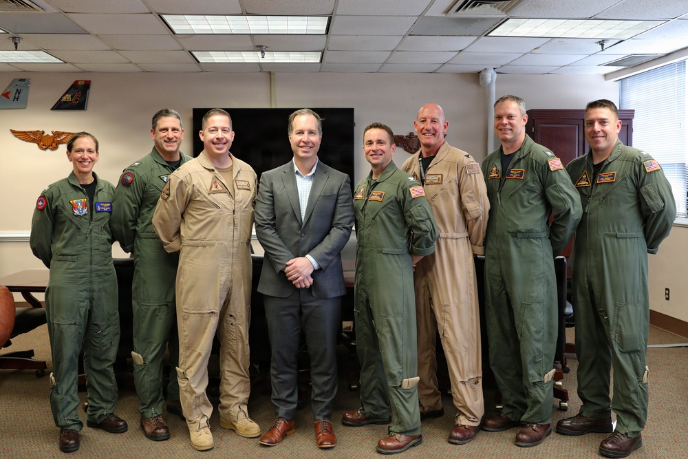 The Honorable Benjamin Kohlmann, Assistant Secretary of the Navy for Manpower and Reserve Affairs meets with leadership from Commander  Strike Fighter Wing Atlantic