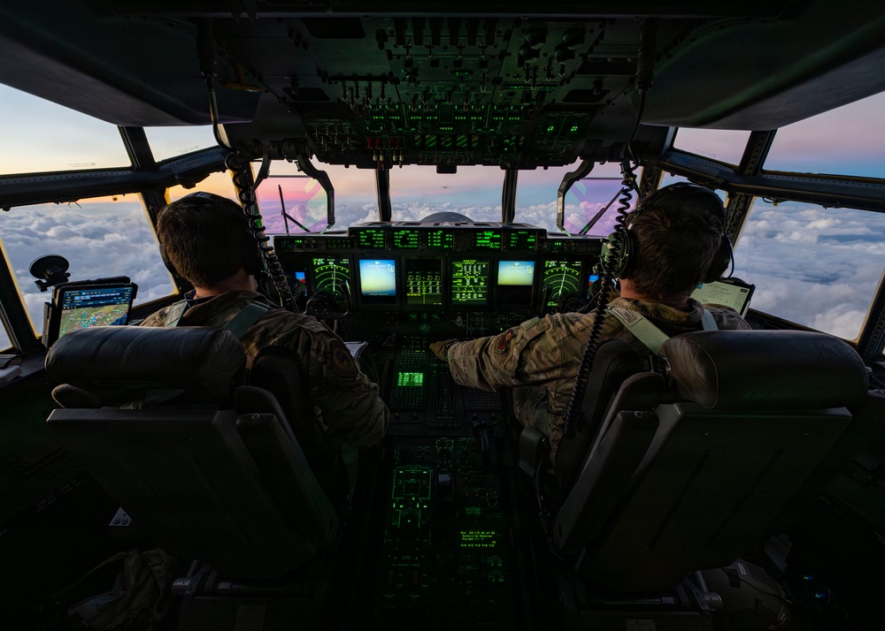 1 SOW, 160 SOAR (Airborne) conduct joint HAAR exercise