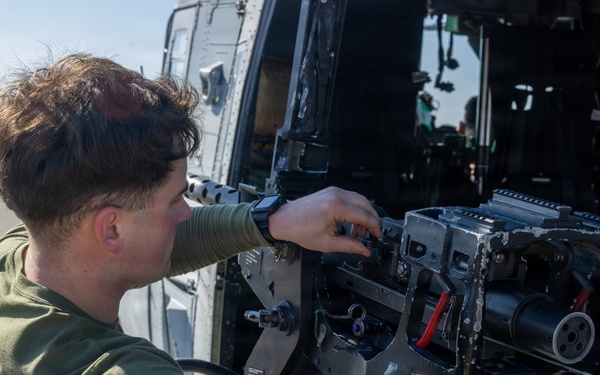 Advanced Infantry Training Battalion SOI-E and HMLA-269 execute Wave Breaker exercise