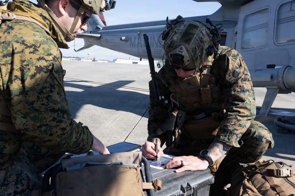 Advanced Infantry Training Battalion SOI-E and HMLA-269 execute Wave Breaker exercise