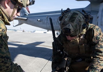 Advanced Infantry Training Battalion SOI-E and HMLA-269 execute Wave Breaker exercise