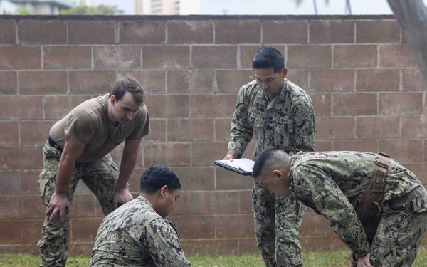 Navy medical personnel enhance lifesaving skills and combat readiness
