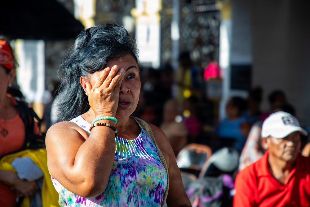 U.S. Service Members and Panamanian Health Officials Provide Optometry Services in Penonomé