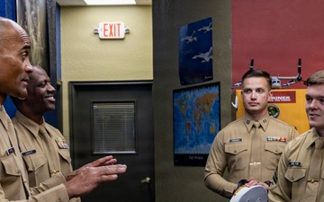 Western Recruiting Region Leadership Visits Recruiting Station Oklahoma City