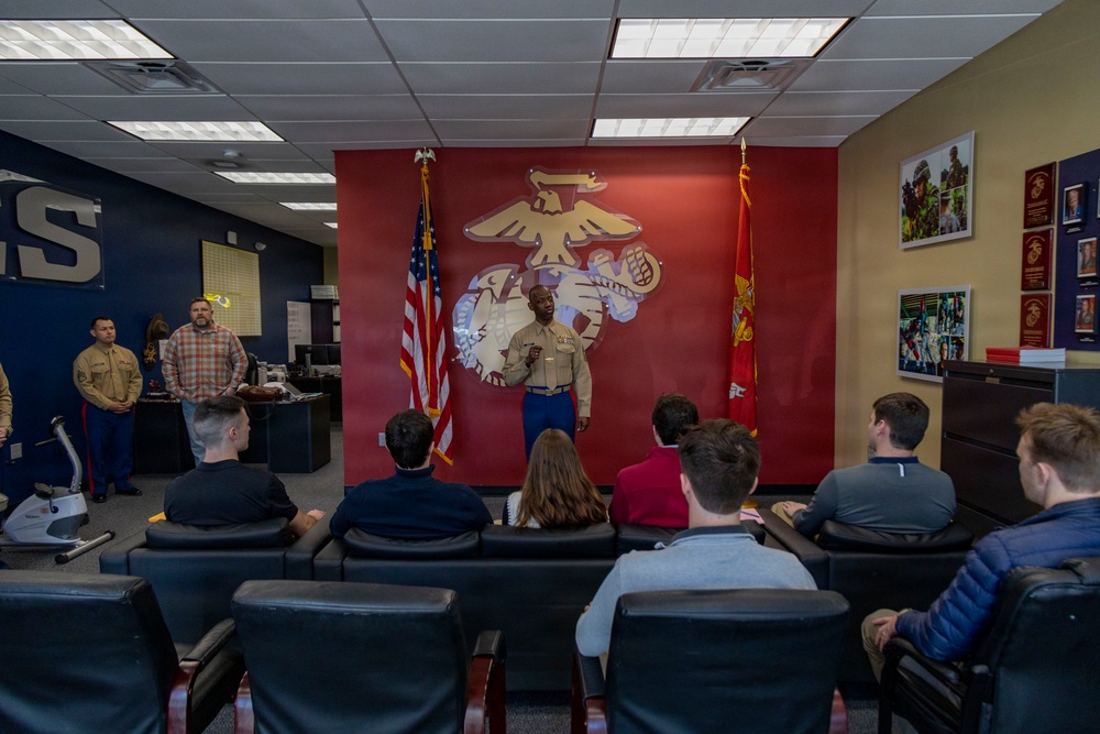 Western Recruiting Region Leadership Visits Recruiting Station Oklahoma City