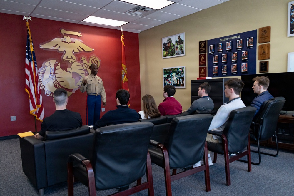 Western Recruiting Region Leadership Visits Recruiting Station Oklahoma City