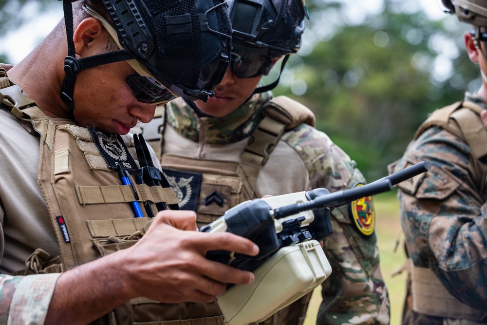 U.S. Marines and Panamanian Partners train on identifying explosive hazards