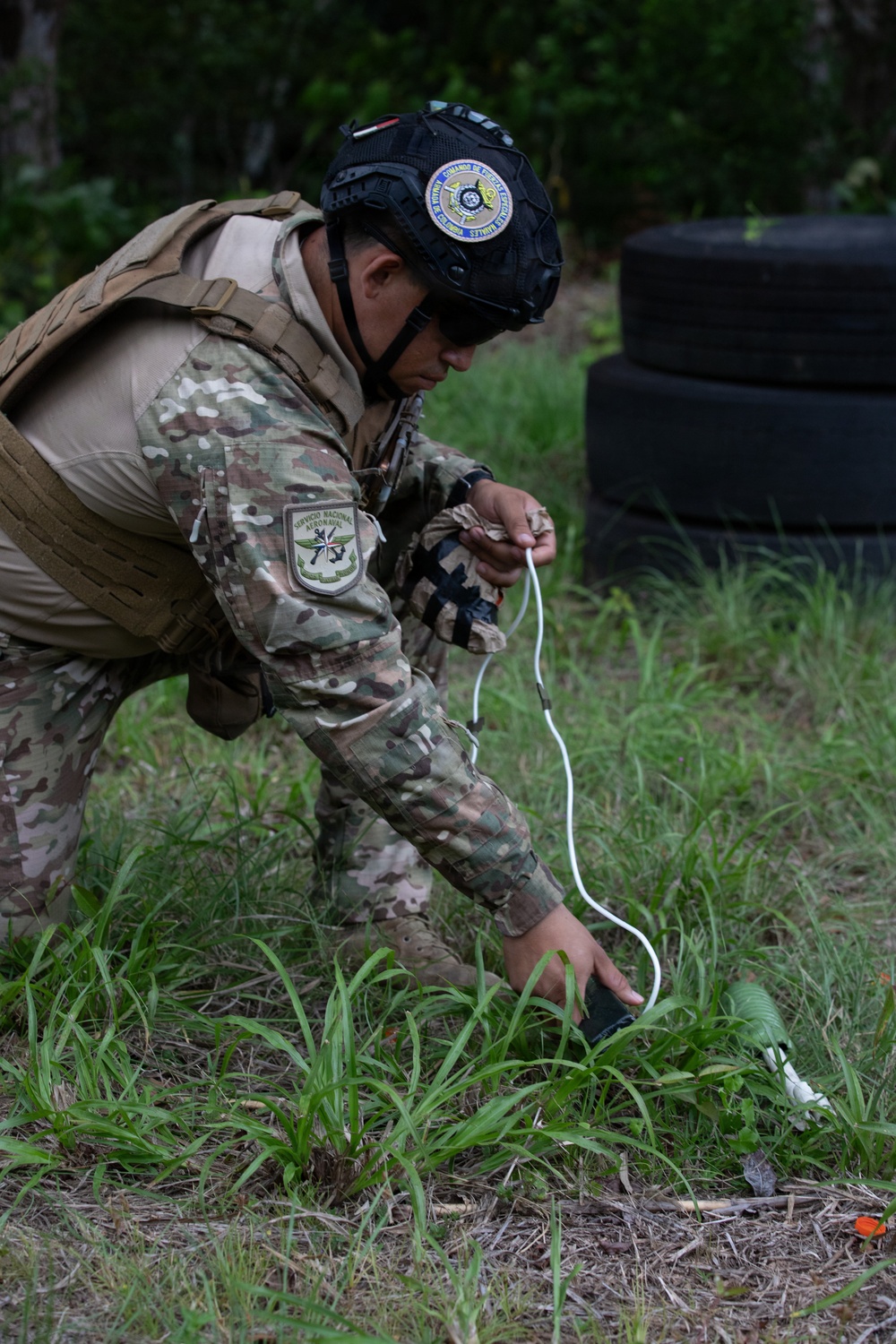 U.S. Marines and Panamanian Partners train on identifying explosive hazards