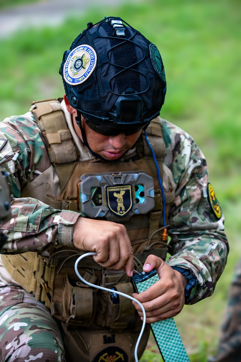 U.S. Marines and Panamanian Partners train on identifying explosive hazards